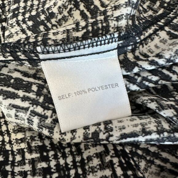 Rose & Olive Peasant Blouse Women's XS Black/White Abstract Monochrome Crew Neck - Picture 6 of 7